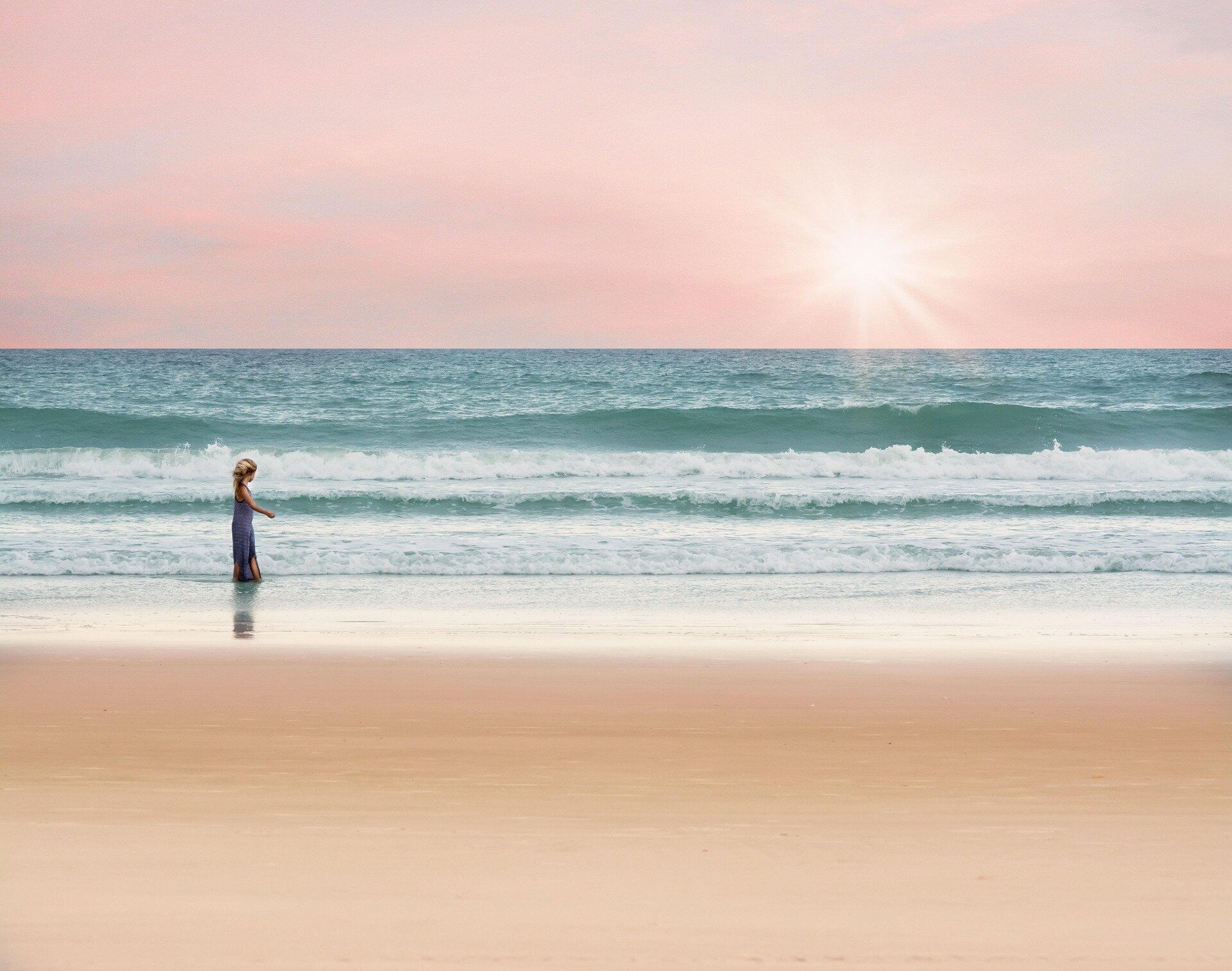 Con Vanh Beach, Thai Binh, Hung Yen Province